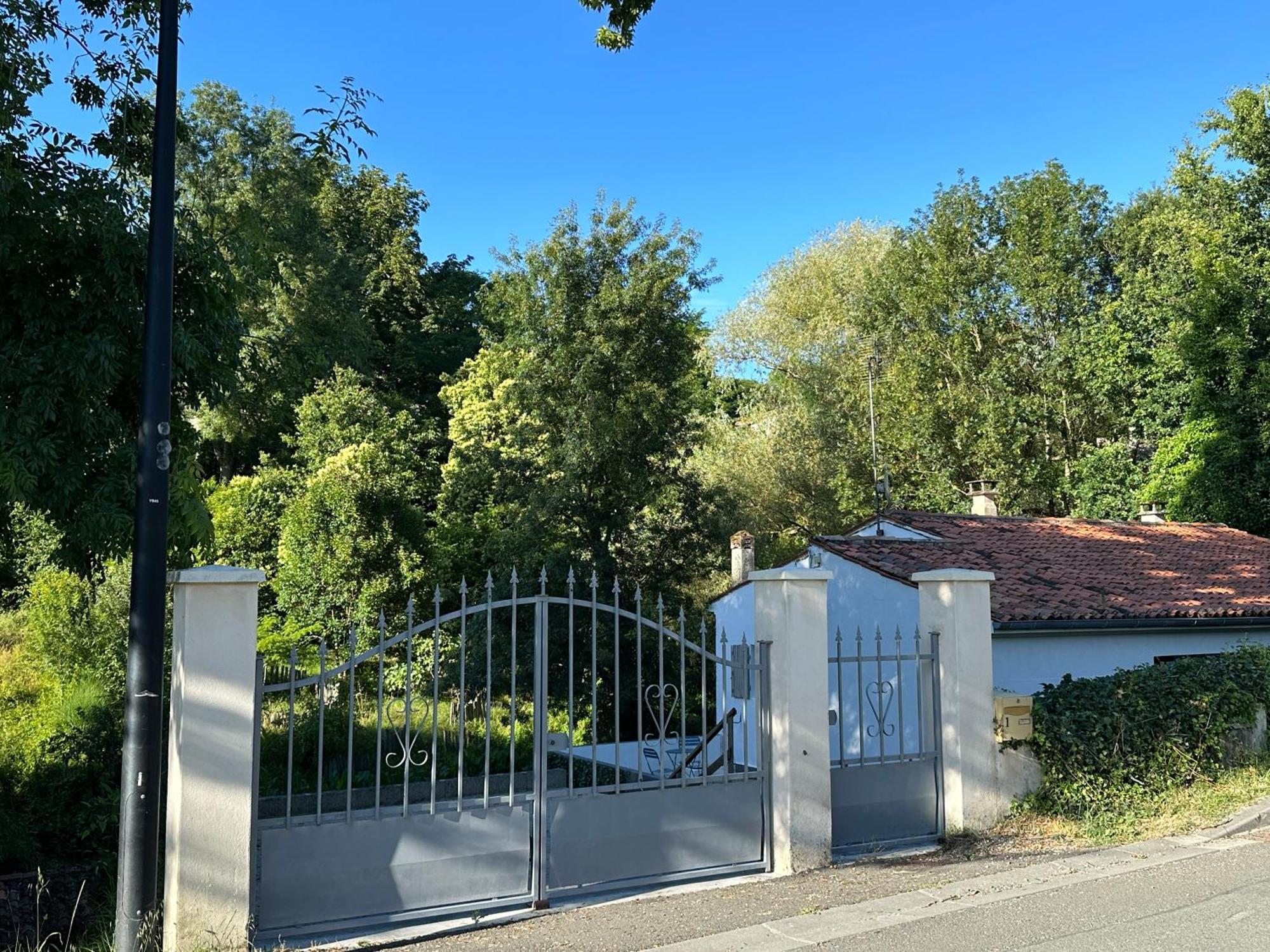 Nickis House Βίλα Saint-Sauvant  Εξωτερικό φωτογραφία